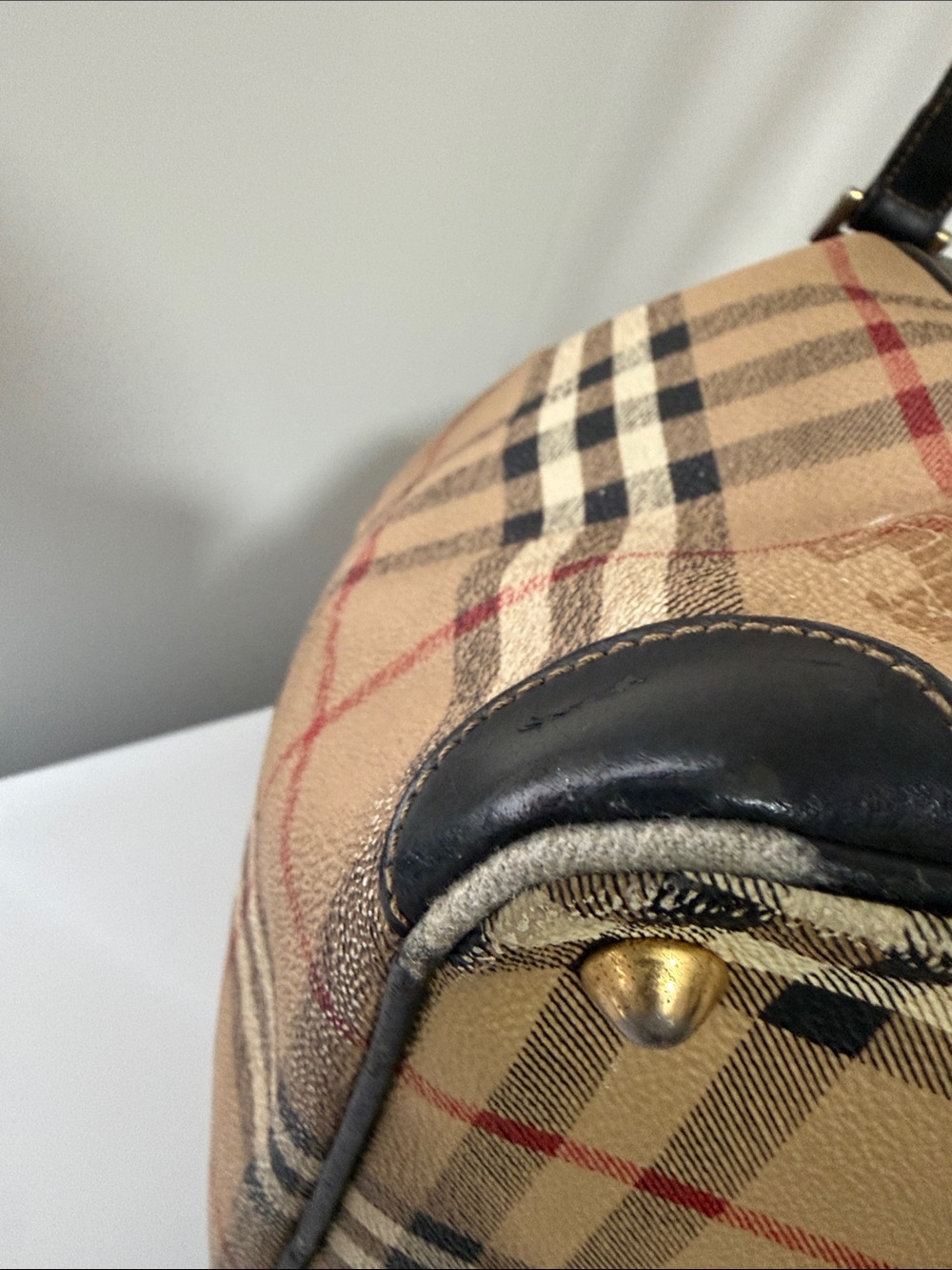 Authentic Vintage Burberrys London Nova Check Bucket Bag - Picture 10 of 17